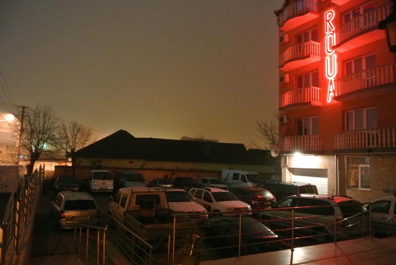 Pensiune Roua Arad Esterno foto