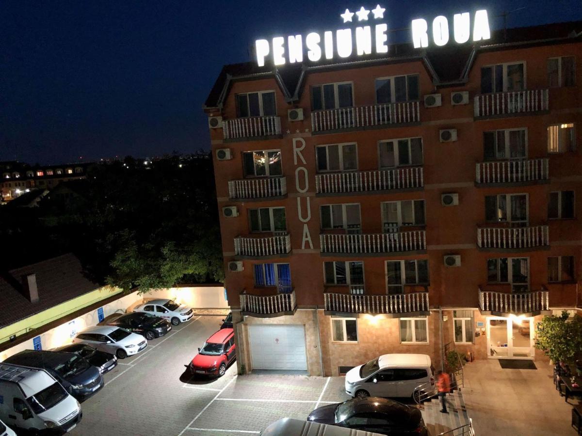 Pensiune Roua Arad Esterno foto